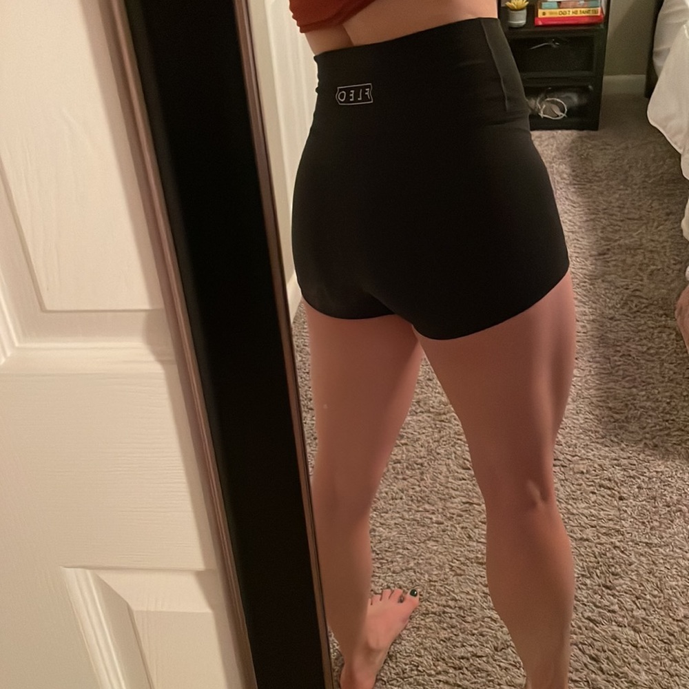 Fleo Black True High Original Shorts